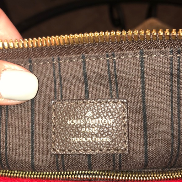 Louis Vuitton Lumineuse PM 🤎 - Picture 9 of 17